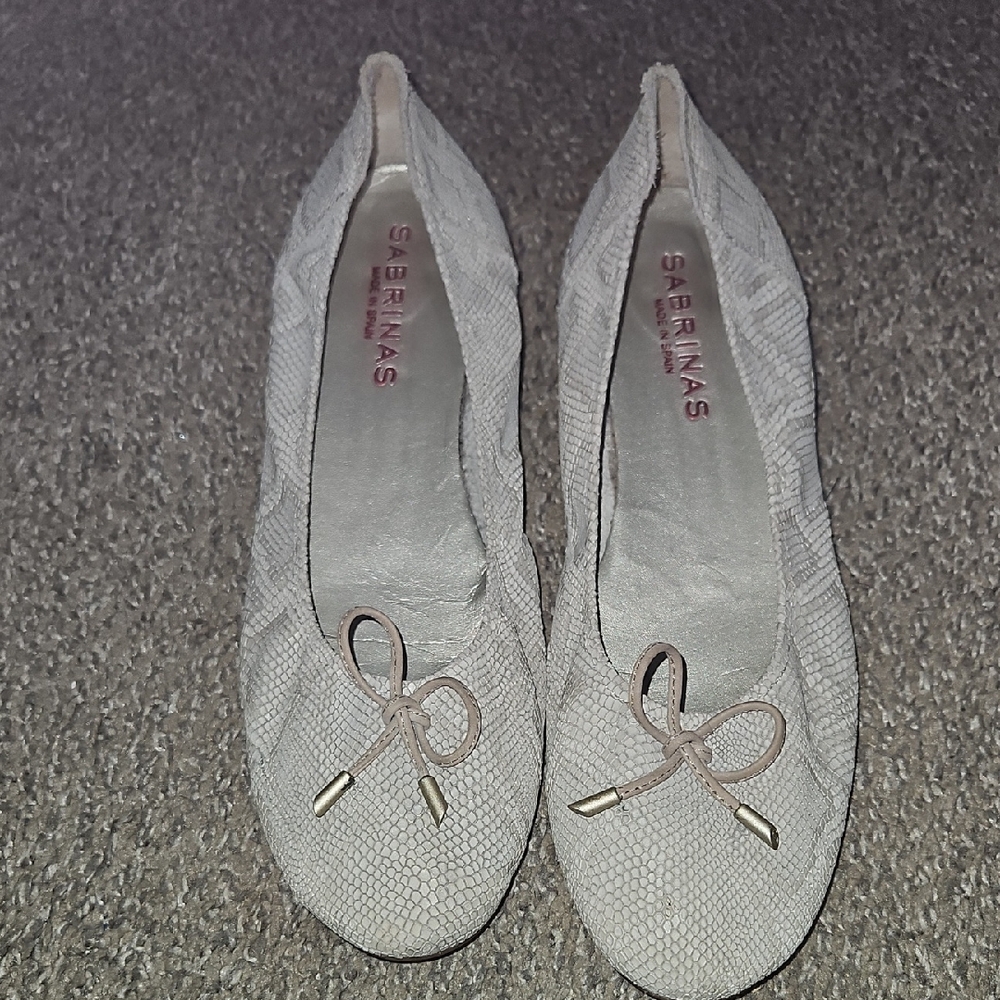 Women's Cream Ballet Flats